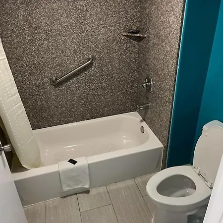 Hotel 2 Double Bed Studio 109 & Hot Tub Livingston Exterior photo