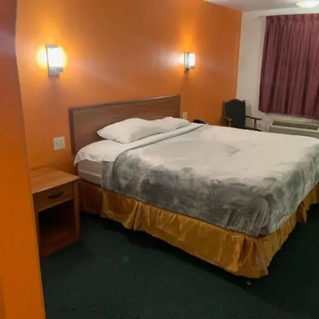 Hotel 2 Double Bed Studio 109 & Hot Tub Livingston Exterior photo