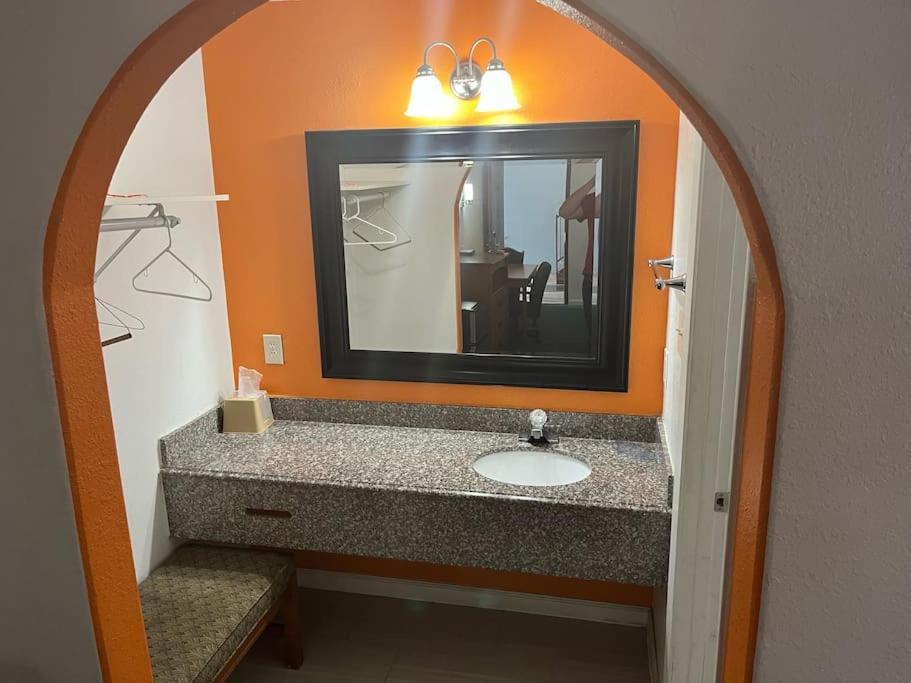 2 Double Bed 109 & Hot Tub *